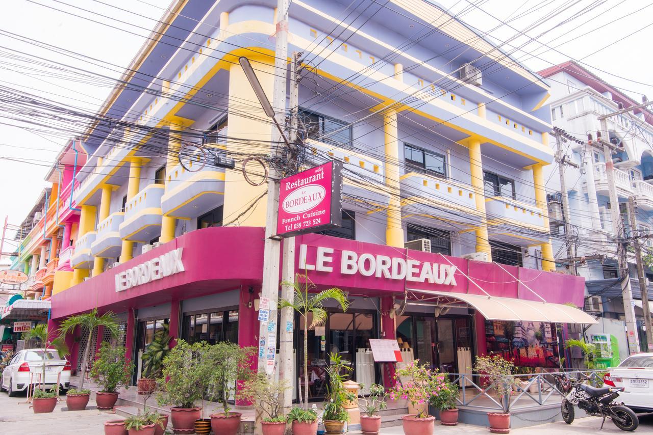De Apartment Pattaya Exterior foto