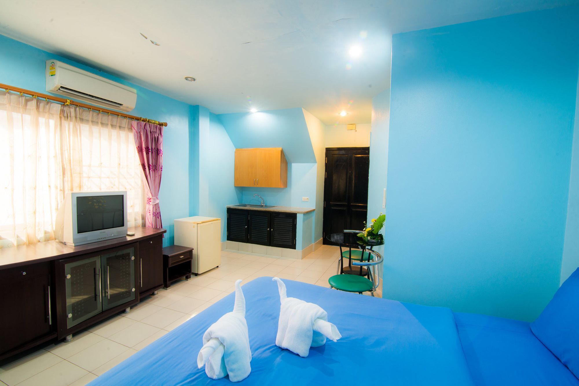 De Apartment Pattaya Exterior foto